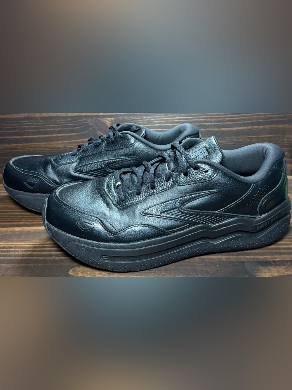 Brooks Ghost Max Leather Men’s Size 15 Shoes Black Leather Athletic Sneakers